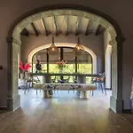 La Casa Roja