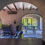La Casa Roja